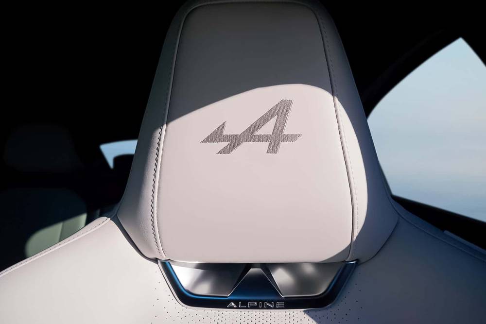 Νέο Alpine A390 συντρίβει τα δεσμά της παράδοσης
