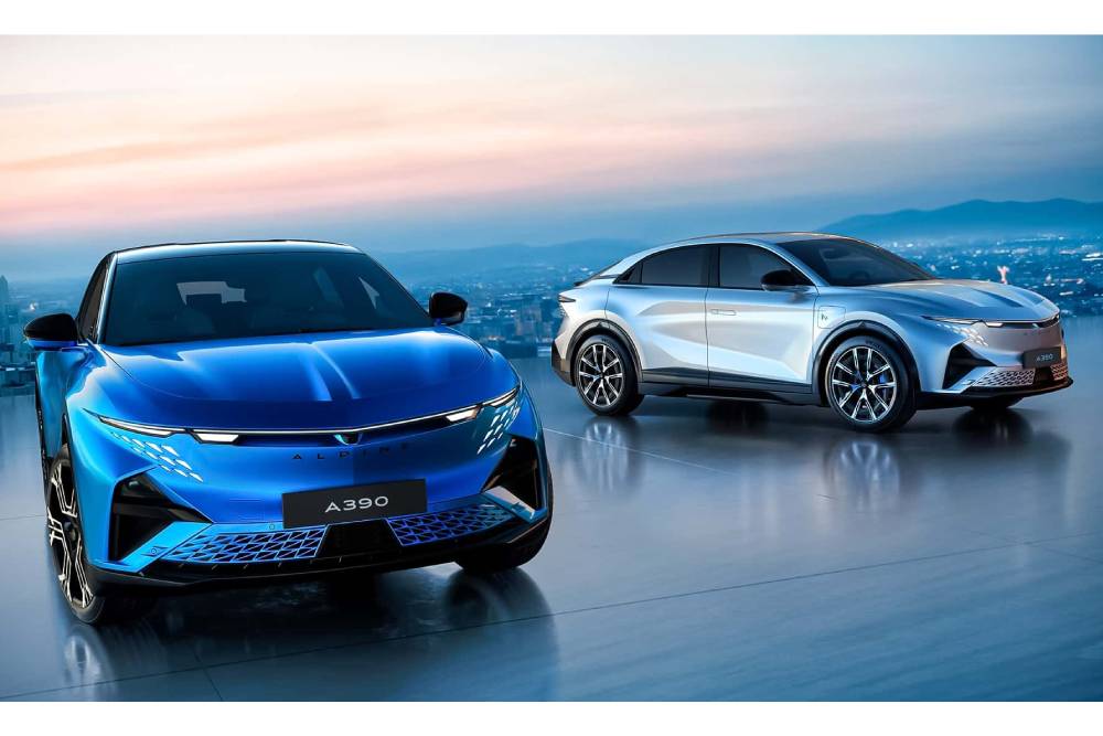 Νέο Alpine A390 συντρίβει τα δεσμά της παράδοσης