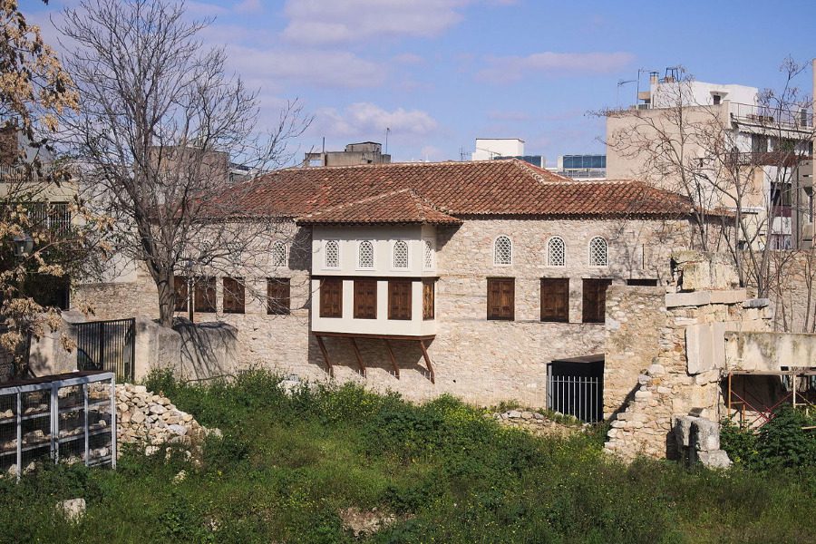 Αποκαλύφθηκε το αρχαιότερο σπίτι της Αθήνας – Χρονολογείται από τον 16ο αιώνα 2 Αποκαλύφθηκε το αρχαιότερο σπίτι της Αθήνας – Χρονολογείται από τον 16ο αιώνα