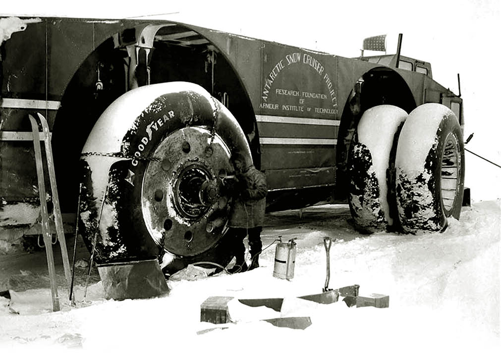 Antarctic Snow Cruiser: Το μεγαλόπνοο εγχείρημα του αμερικανικού Ναυτικού που εξαφανίστηκε στους πάγους της Ανταρκτικής 14 Antarctic Snow Cruiser: Το μεγαλόπνοο εγχείρημα του αμερικανικού Ναυτικού που εξαφανίστηκε στους πάγους της Ανταρκτικής