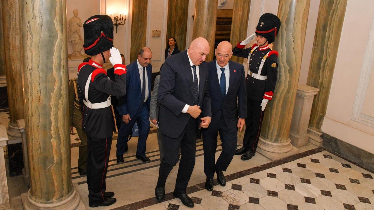 Δένδιας – Κροσέτο: Θωράκιση του εναέριου χώρου και στο προσκήνιο φρεγάτες FREMM, Bergamini