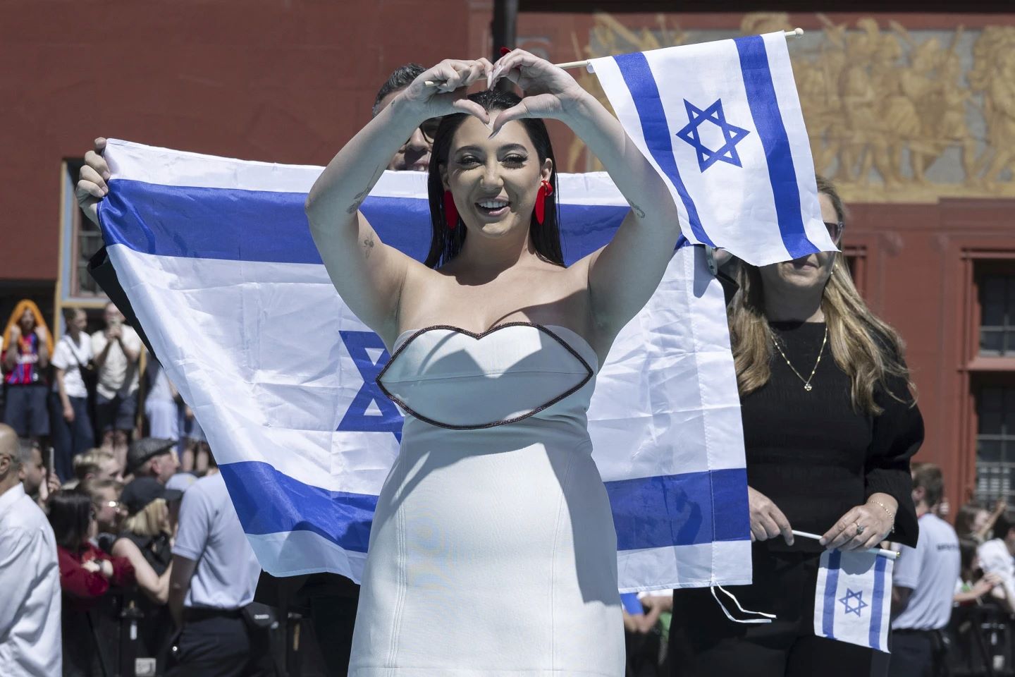 Eurovision 2025: Βέλγιο και Ισπανία απαιτούν διερεύνηση για τους πόντους του Ισραήλ στο televoting – Σοβαρές καταγγελίες για «χειραγώγηση ψήφων» 2 Eurovision 2025: Βέλγιο και Ισπανία απαιτούν διερεύνηση για τους πόντους του Ισραήλ στο televoting – Σοβαρές καταγγελίες για «χειραγώγηση ψήφων»