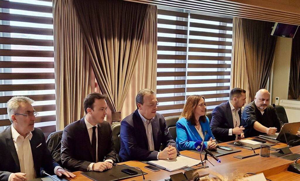 Φάμελλος: Ο ΣΥΡΙΖΑ είναι η μοναδική δύναμη που προσφέρει ένα εναλλακτικό πολιτικό όραμα για την Ελλάδα – Είμαστε η φωνή της Δικαιοσύνης και της κοινωνίας μέσα στη Βουλή