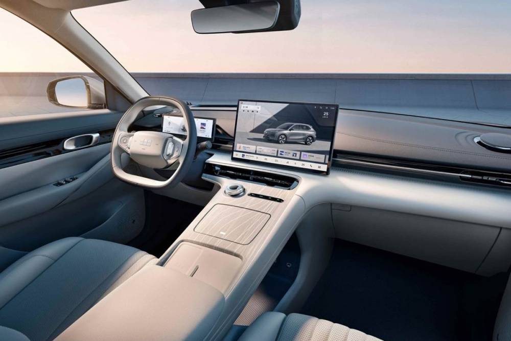 Η Geely αποκαλύπτει το πρωτοποριακό AI σύστημα για έξυπνα οχήματα
