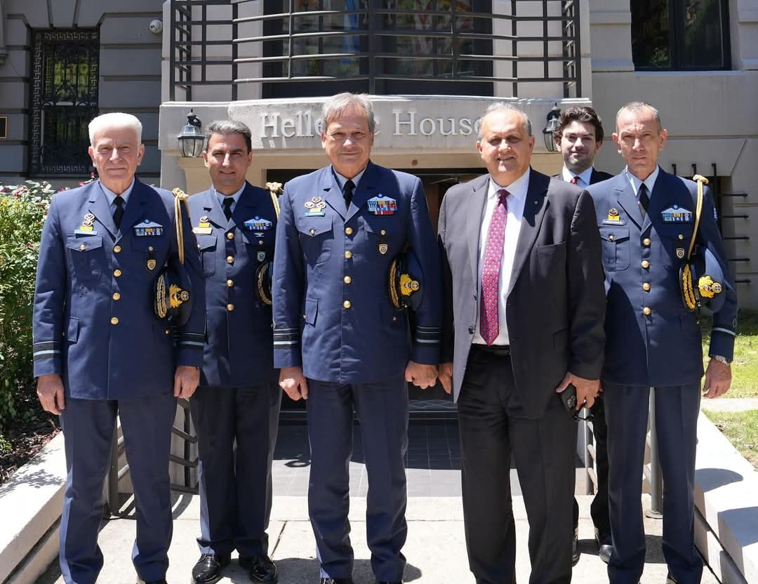 Μαχητικό F-16: Αθάνατο θηρίο στους αιθέρες, οι ΗΠΑ σχεδιάζουν τα Block 80 – Στο άντρο των F-35 ο Αρχηγός ΓΕΑ
