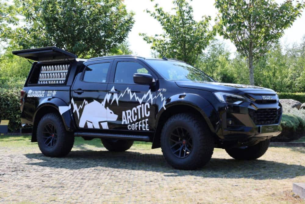 Το θηριώδες Isuzu D-Max που προσφέρει απολαυστικό καφεδάκι