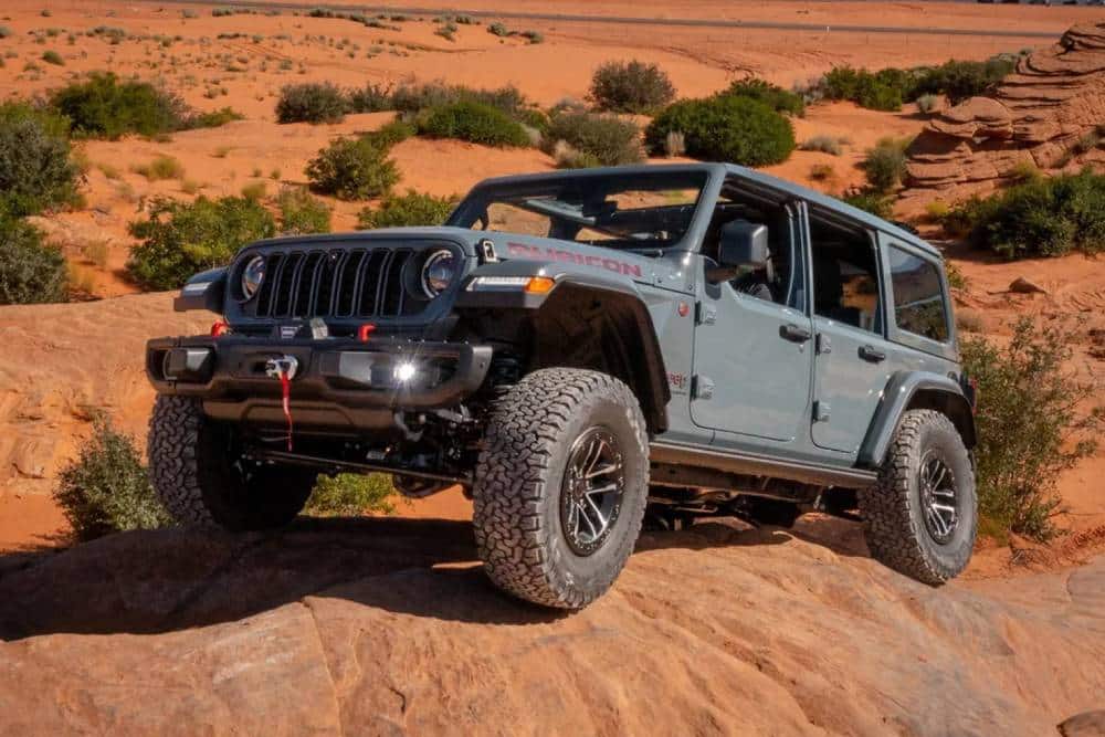Ανίκητο τέρας της φύσης το Jeep Wrangler V8