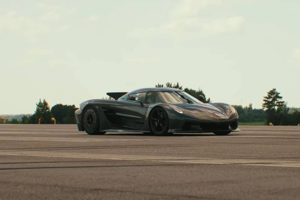 «Εξαφανίζει» τα χρονόμετρα το εκρηκτικό Koenigsegg Jesko
