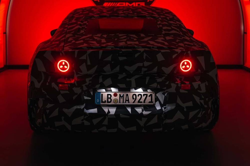 Εκρηκτική ηλεκτρική Mercedes-AMG εκτοξεύεται με 1.000 άλογα