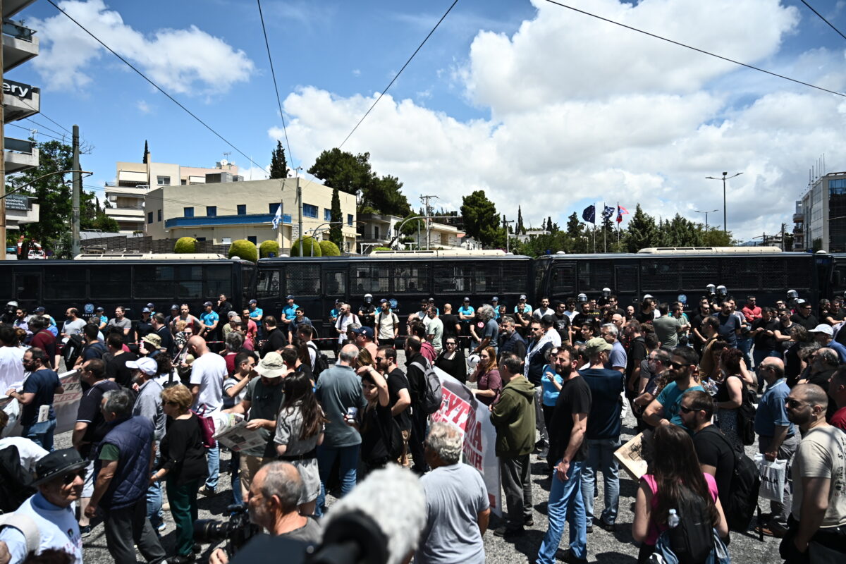 Πορεία στο κέντρο της Αθήνας για την Παλαιστίνη: «Υψώνουμε φωνή απέναντι στην αδικία», δείτε εντυπωσιακές εικόνες και βίντεο 6 Πορεία