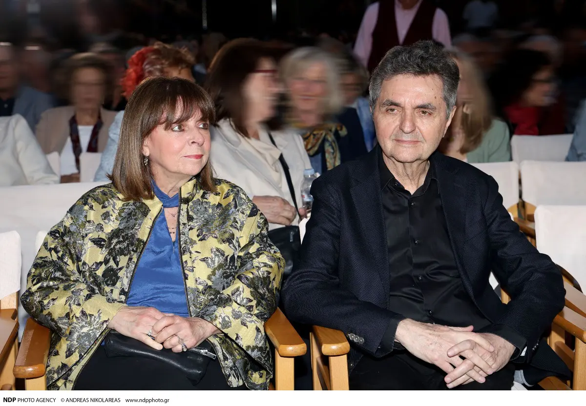 Η Κατερίνα Σακελλαροπούλου σε σπάνια δημόσια έξοδο με τον σύντροφό της, Παύλο Κοτσώνη