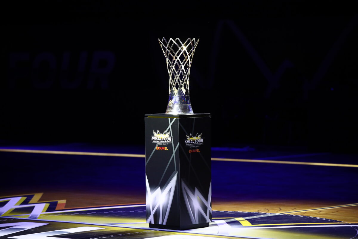 ΑΕΚ: Φοβερές εικόνες από το νέο cube και το τρόπαιο του του Basketball Champions League στη Sunel Arena 8 ΑΕΚ: Φοβερές εικόνες από το νέο cube και το τρόπαιο του του Basketball Champions League στη Sunel Arena