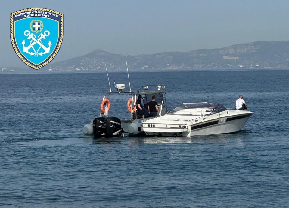 Γλυφάδα: Εντοπίστηκαν 194 κιλά ακατέργαστης κάνναβης σε πολυτελές ταχύπλοο 2 Κάνναβη βρέθηκε σε σκάφος στη
Γλυφάδα