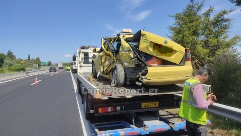 Λαμία: Σοκαριστικό τροχαίο στην Εθνική Οδό – Νταλίκα εμβόλισε ταξί με 4 επιβάτες 2 Τροχαίο στην Εθνική Οδό Αθηνών - Λαμίας