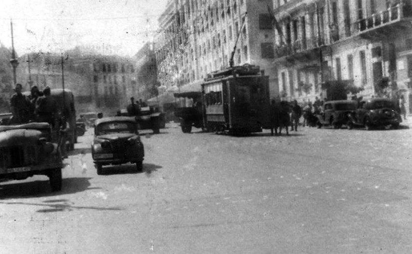22 Ιουλίου 1943: Η μεγαλειώδης αντικατοχική διαδήλωση στο κέντρο της Αθήνας – 400 χιλιάδες άνθρωποι στο δρόμο 13 22 Ιουλίου 1943: Η μεγαλειώδης αντικατοχική διαδήλωση στο κέντρο της Αθήνας – 400 χιλιάδες άνθρωποι στο δρόμο