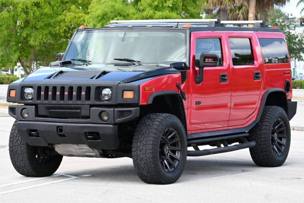 Ευκαιρία-σοκ: Hummer H2 πωλείται μόλις 8.000 ευρώ