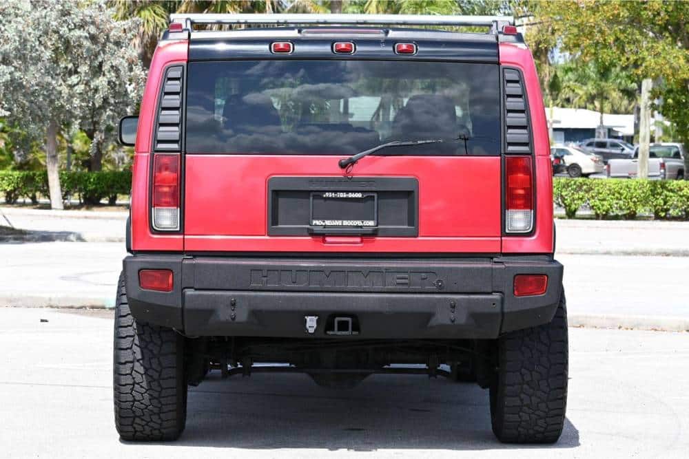 Ευκαιρία-σοκ: Hummer H2 πωλείται μόλις 8.000 ευρώ