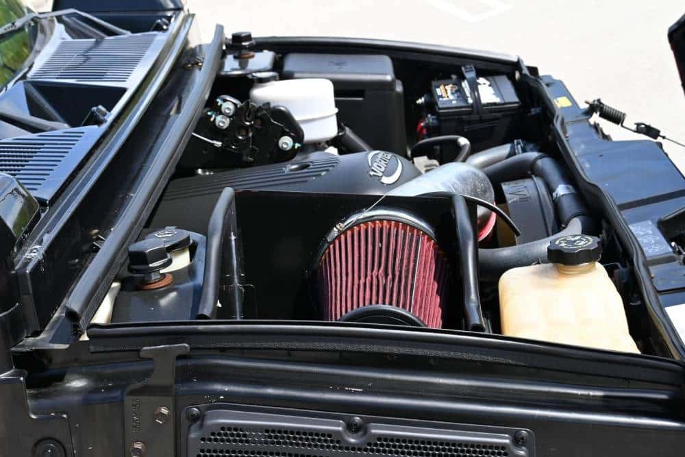 Ευκαιρία-σοκ: Hummer H2 πωλείται μόλις 8.000 ευρώ