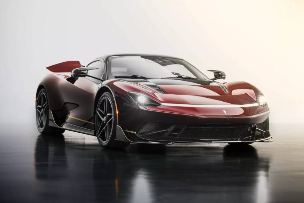 Ο Pininfarina εκτοξεύεται στα 95 χρόνια με 2.000 άγρια άλογα