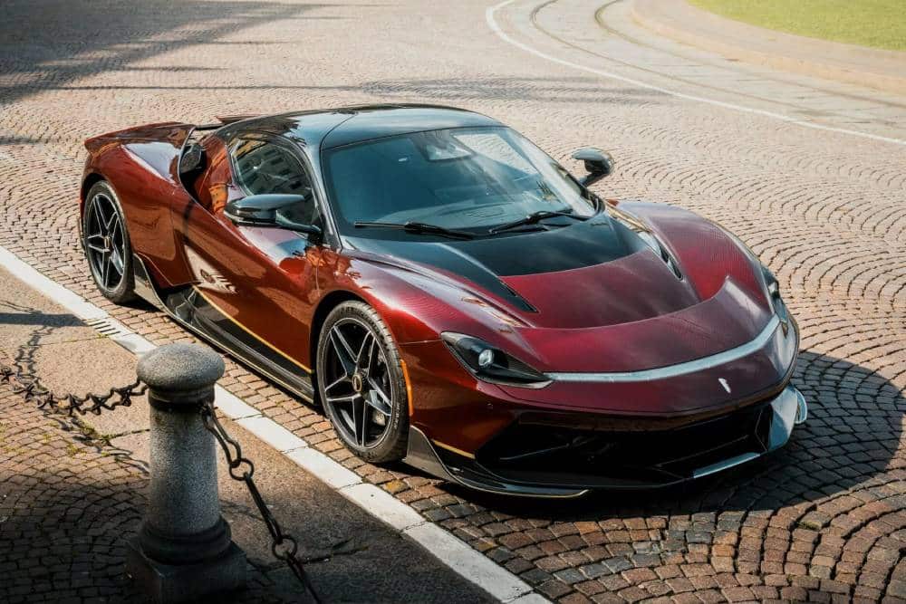 Ο Pininfarina εκτοξεύεται στα 95 χρόνια με 2.000 άγρια άλογα