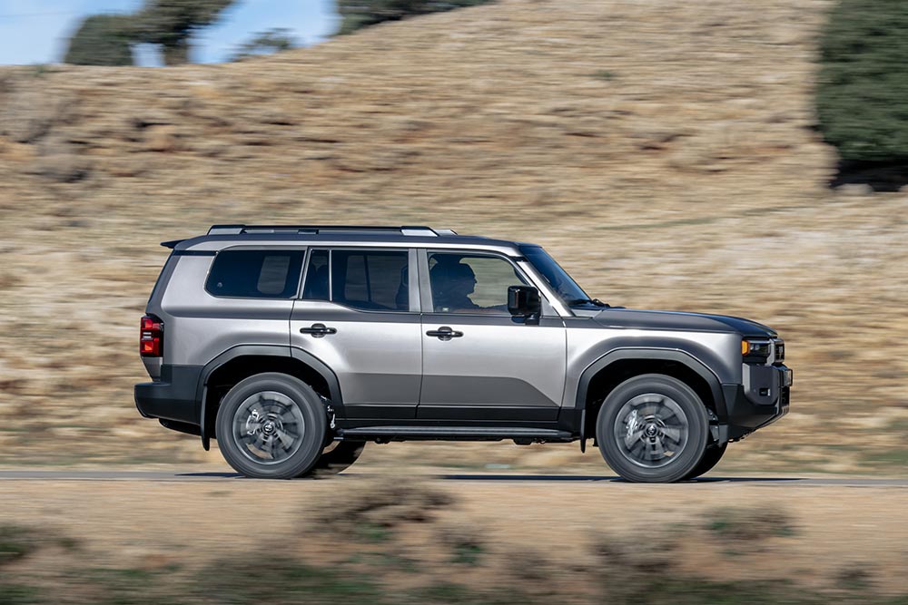 Νέο Toyota Land Cruiser γίνεται επιτέλους υβριδικό