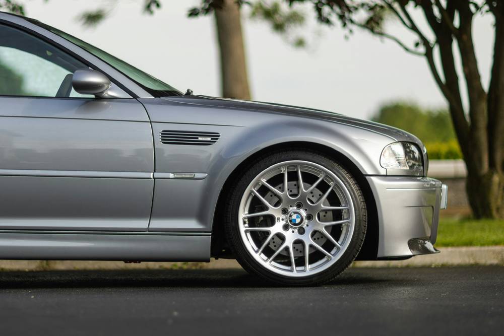 BMW M3 CSL σοκάρει με την εκρηκτική της τιμή