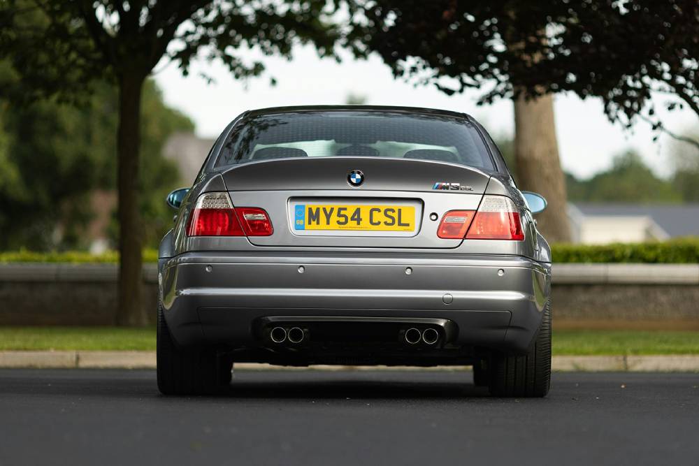 BMW M3 CSL σοκάρει με την εκρηκτική της τιμή