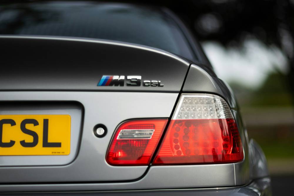 BMW M3 CSL σοκάρει με την εκρηκτική της τιμή