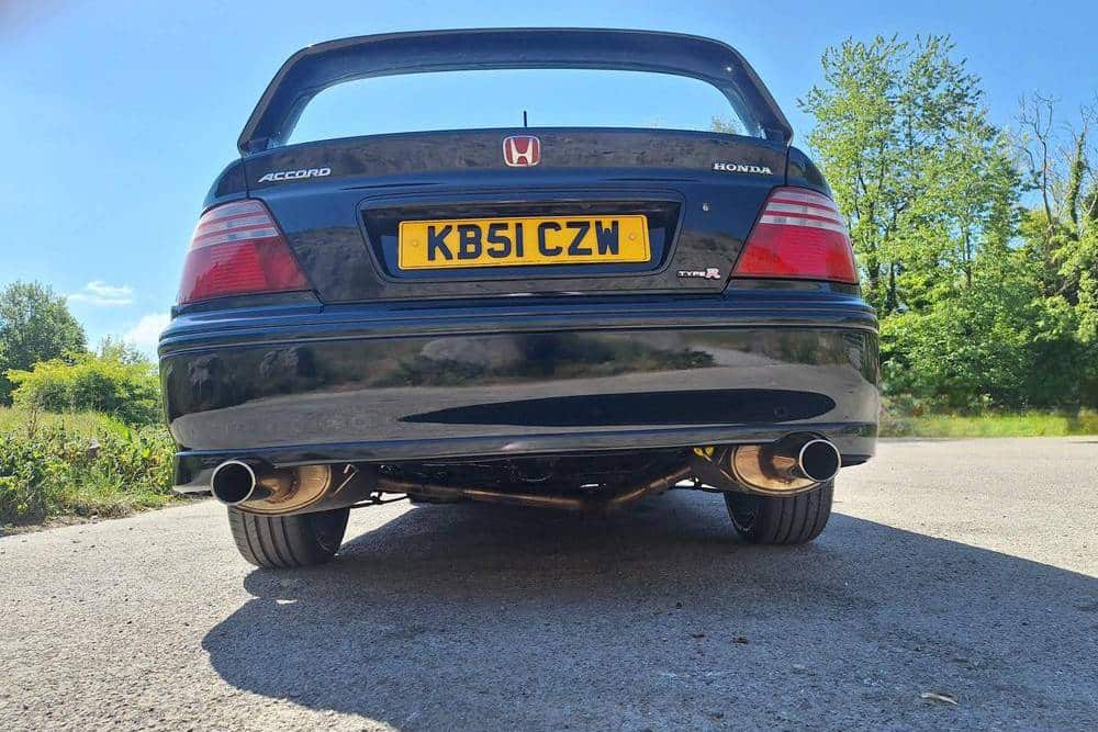 Οικογενειακή περιπέτεια με το εκρηκτικό Honda Accord Euro R