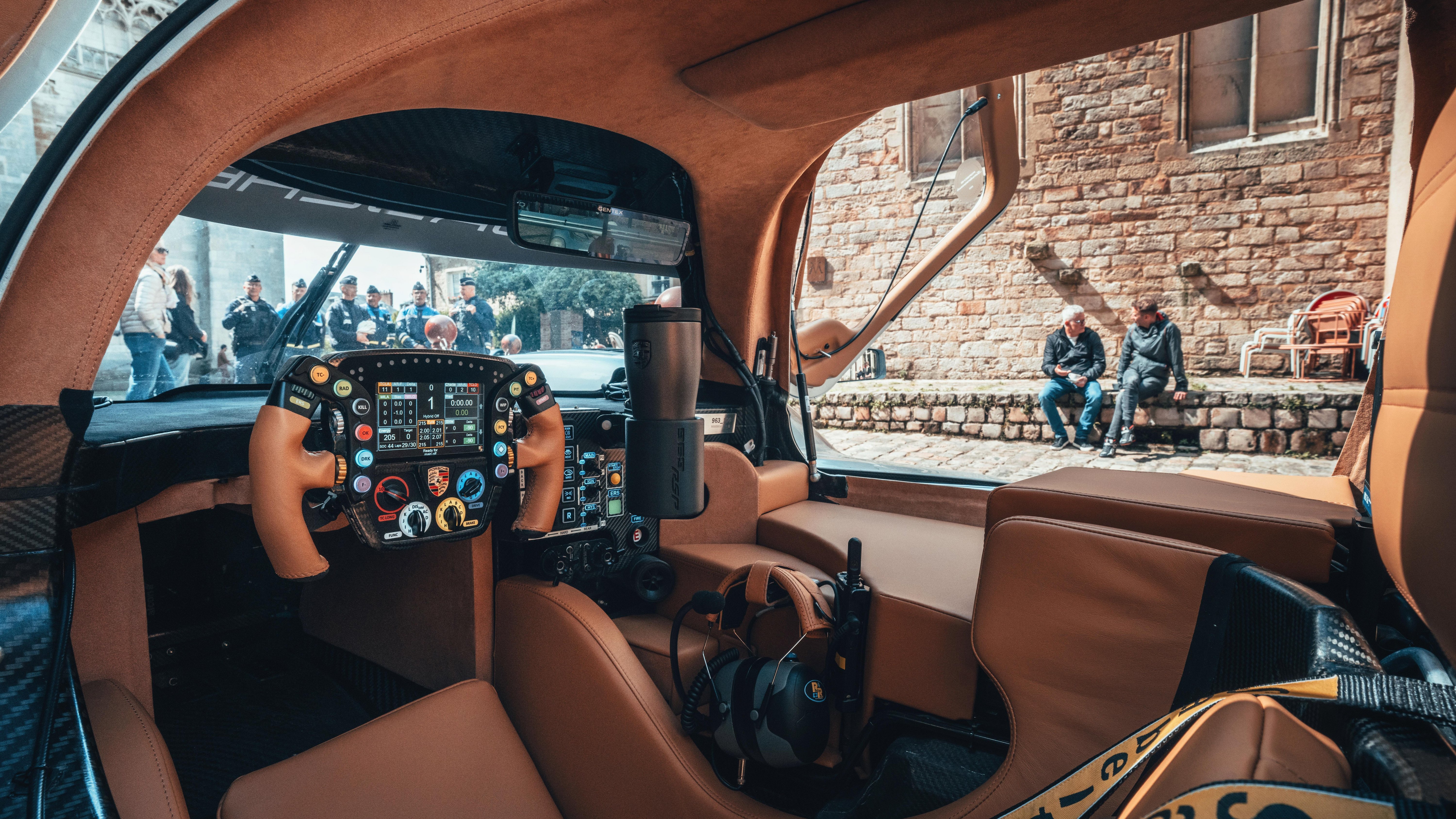 Porsche 963 RSP: Όταν ο θρύλος του Le Mans κατακτά νόμιμα τους δρόμους