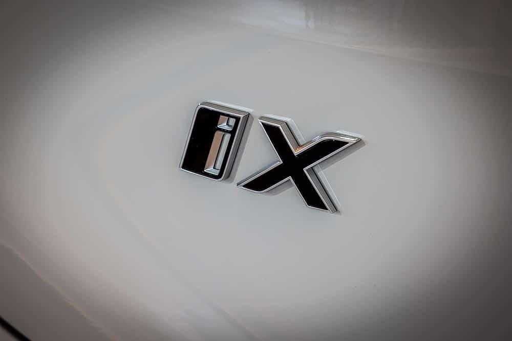 Στην Ελλάδα αποβιβάζεται το εντυπωσιακό BMW iX