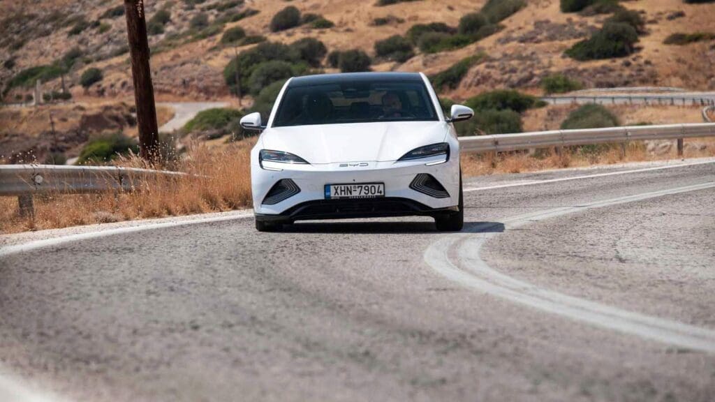 Ακόμα πιο χαμηλές τιμές στα BYD με όφελος έως €8.000 14 Δοκιμή: BYD Seal Excellence AWD. Bring Your Respect Photo 9