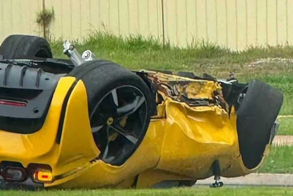 «Τζάμπα» ντεραπαρισμένη Ferrari SF90 Stradale