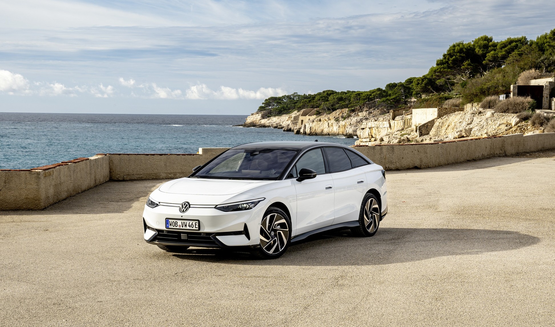 VW ID.7 - Škoda Elroq