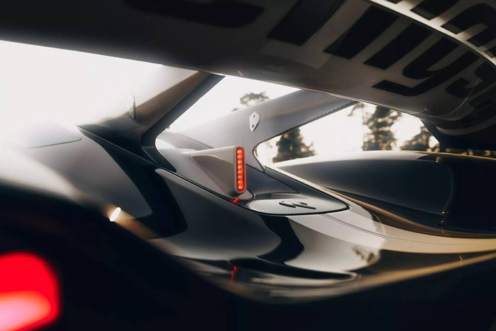 Επαναστατικό και εντυπωσιακό Koenigsegg Sadair's Spear