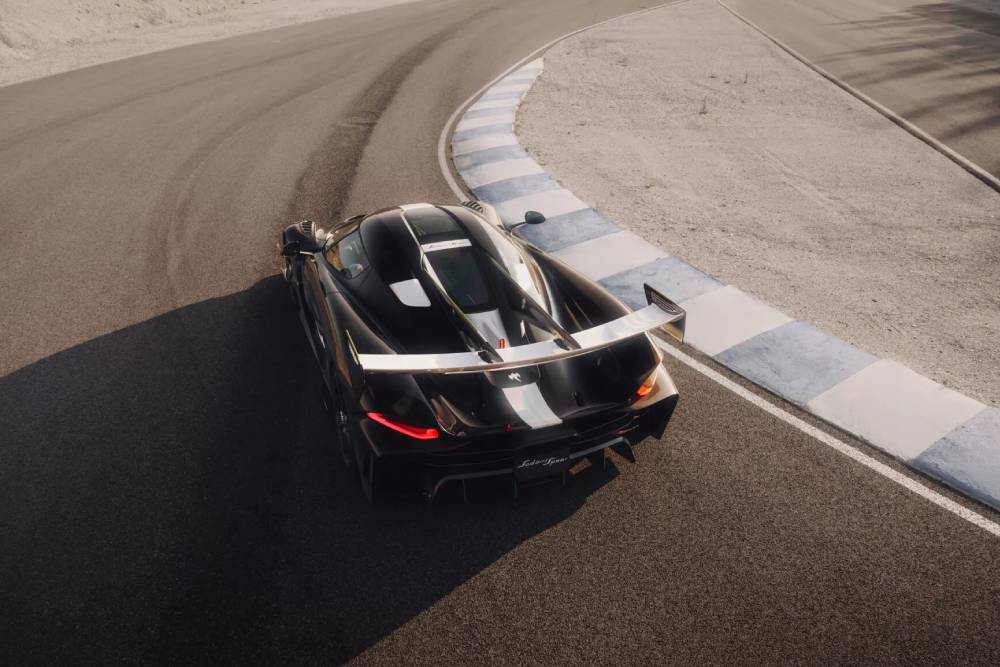 Επαναστατικό και εντυπωσιακό Koenigsegg Sadair's Spear