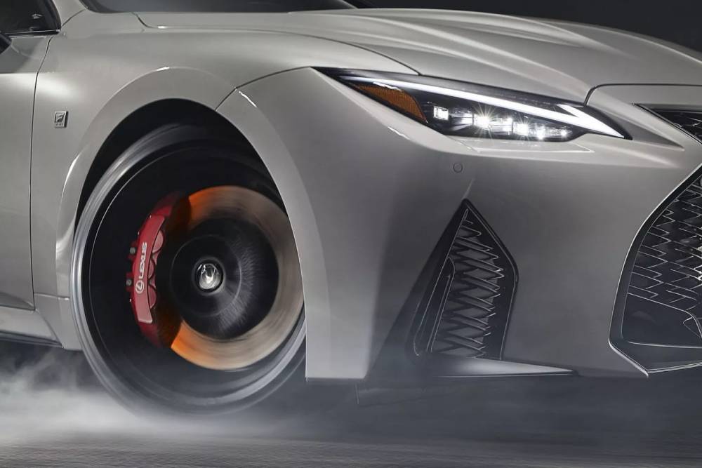 V8 αποθέωση με το εκρηκτικό Lexus IS 500 Climax