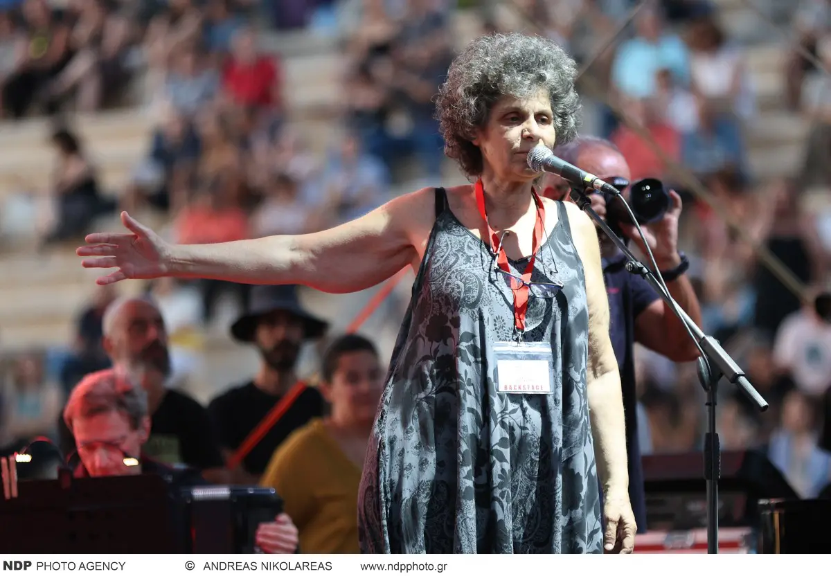 Κατάμεστο το Καλλιμάρμαρο για τον Μίκη Θεοδωράκη – Χιλιάδες γιόρτασαν τα 100 χρόνια του θρυλικού συνθέτη 28 Μαργαρίτα Θεοδωράκη