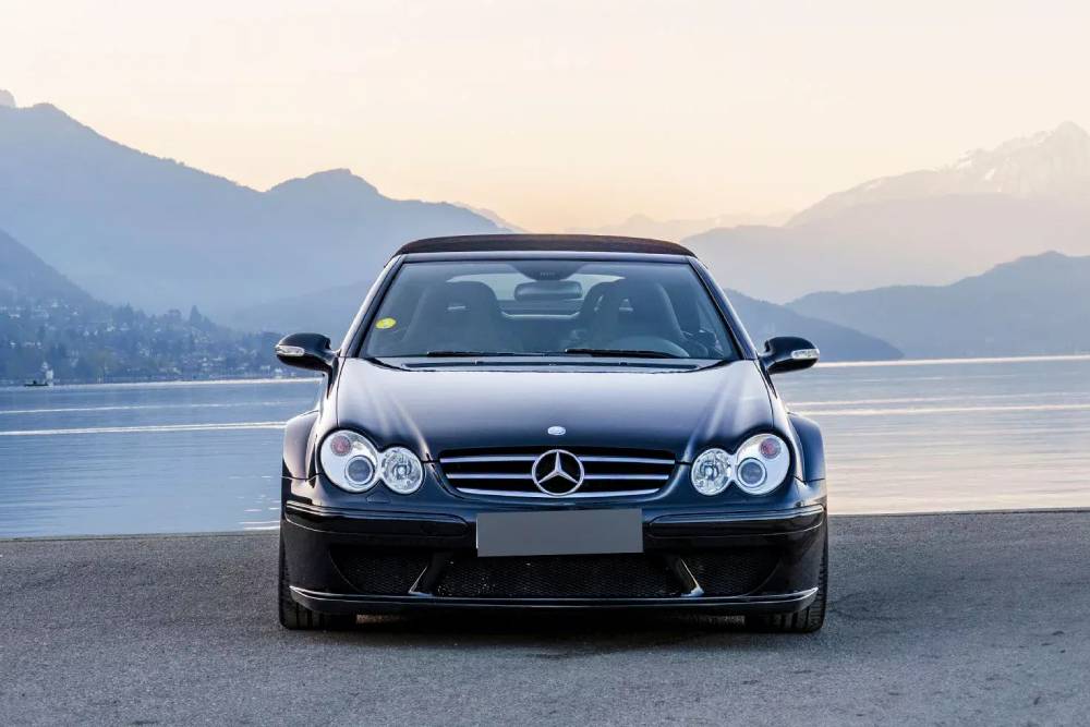 Ακαταμάχητος πειρασμός η Mercedes CLK DTM AMG