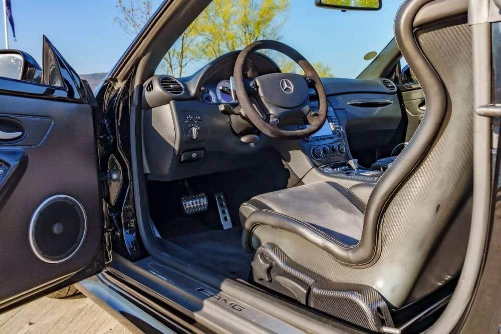 Ακαταμάχητος πειρασμός η Mercedes CLK DTM AMG