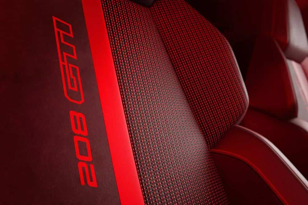 Η αναγέννηση: Νέο Peugeot E-208 GTi εκτοξεύεται με 280 άλογα