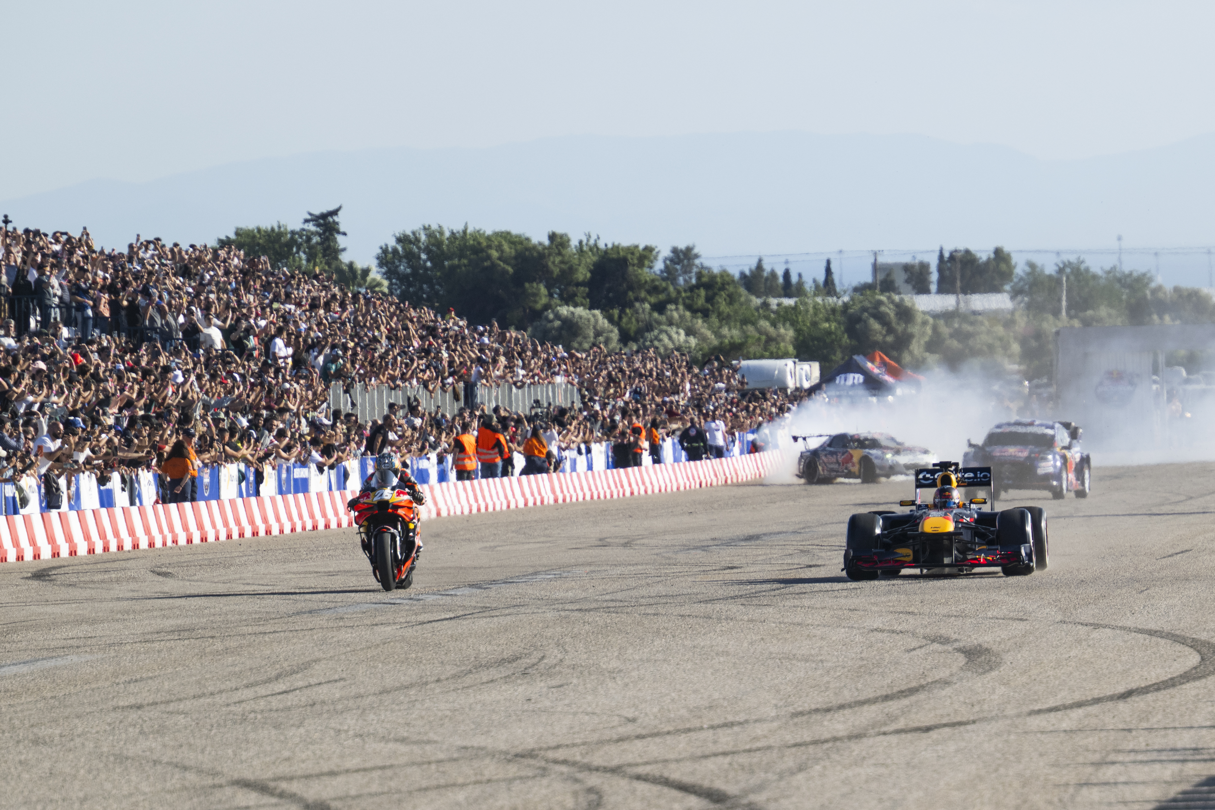 Red Bull Showrun by ALUMIL 