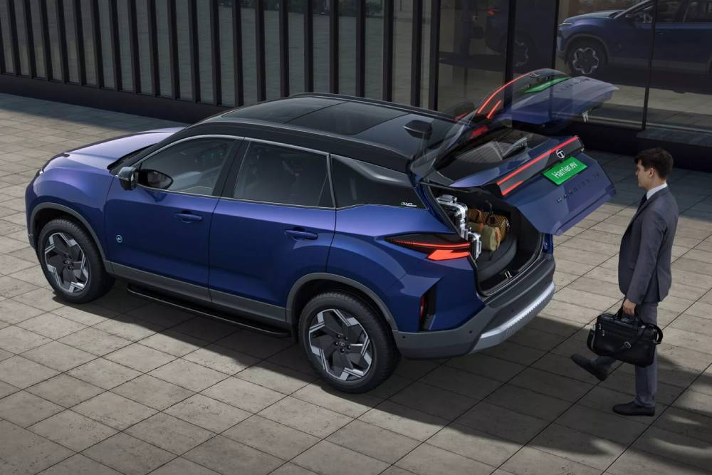 Νέο Tata Harrier.ev εντυπωσιάζει με drift mode και τεχνολογία Land Rover