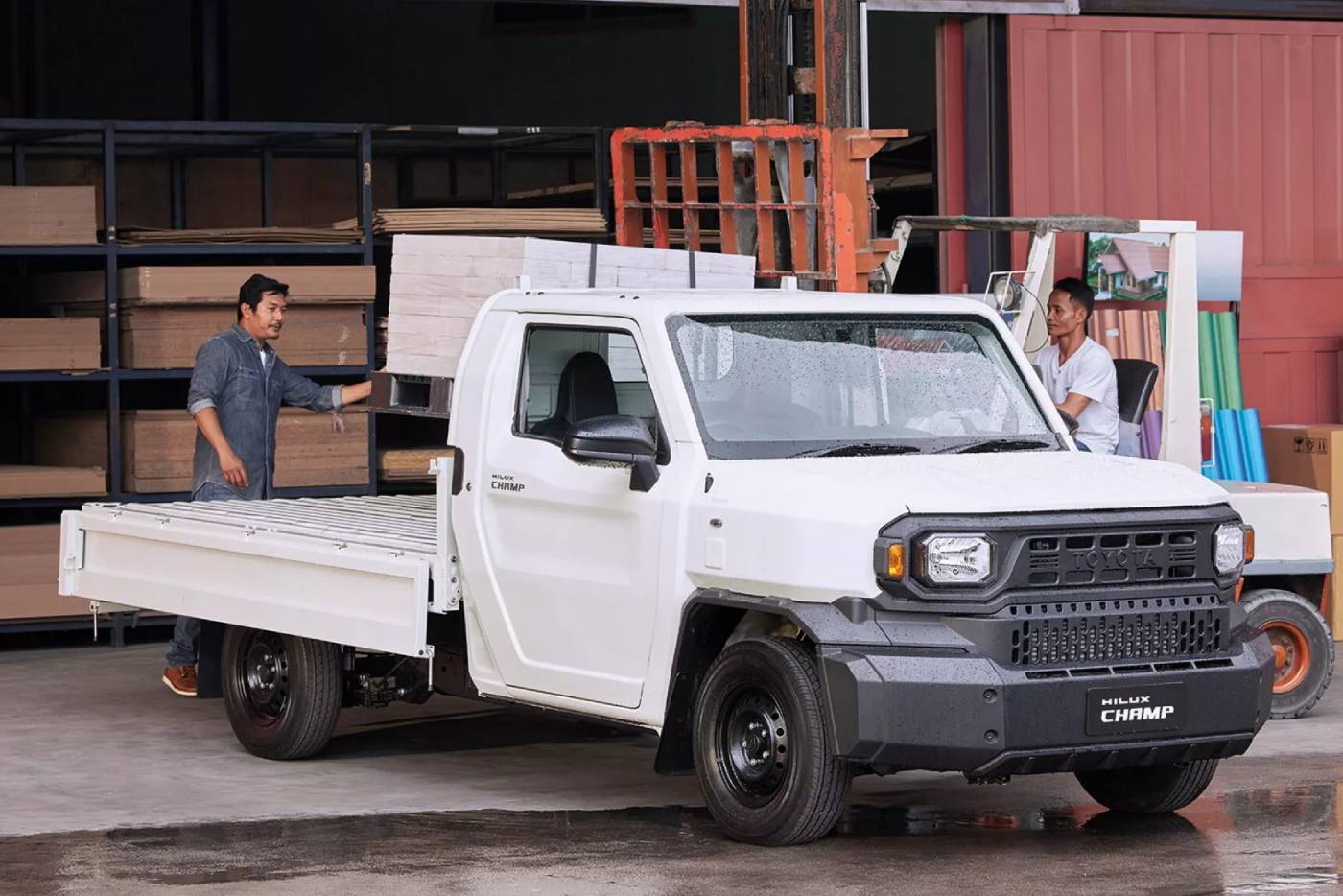 toyota hilux champ
