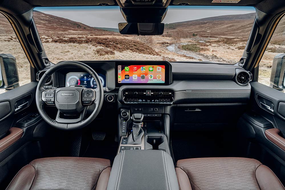 Νέο Toyota Land Cruiser γίνεται επιτέλους υβριδικό