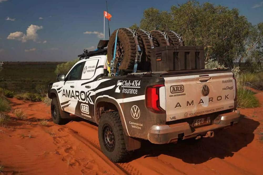Νέο VW Amarok 10 Deserts με εντυπωσιακό Ρεκόρ Γκίνες
