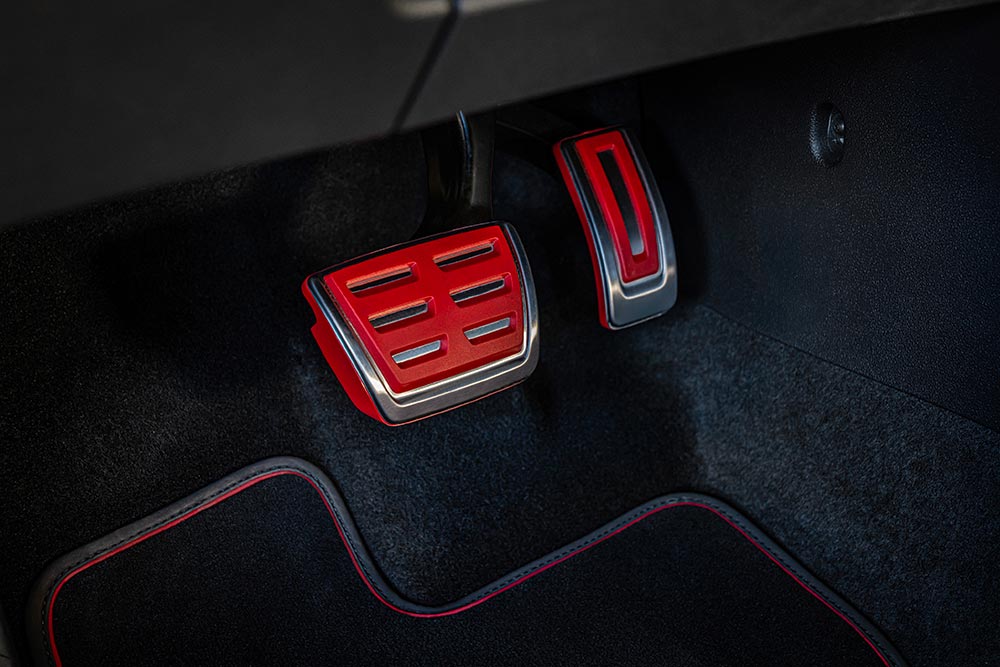 Νέο και εκρηκτικά δυνατό VW Golf GTI Edition 50