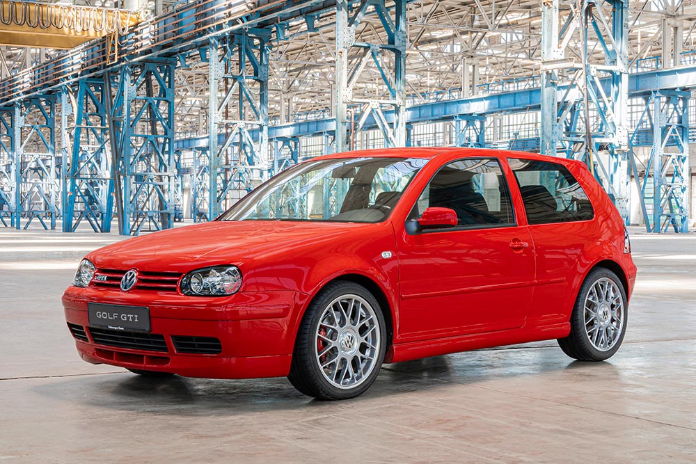 Νέο και εκρηκτικά δυνατό VW Golf GTI Edition 50
