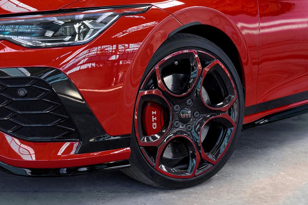 Νέο και εκρηκτικά δυνατό VW Golf GTI Edition 50