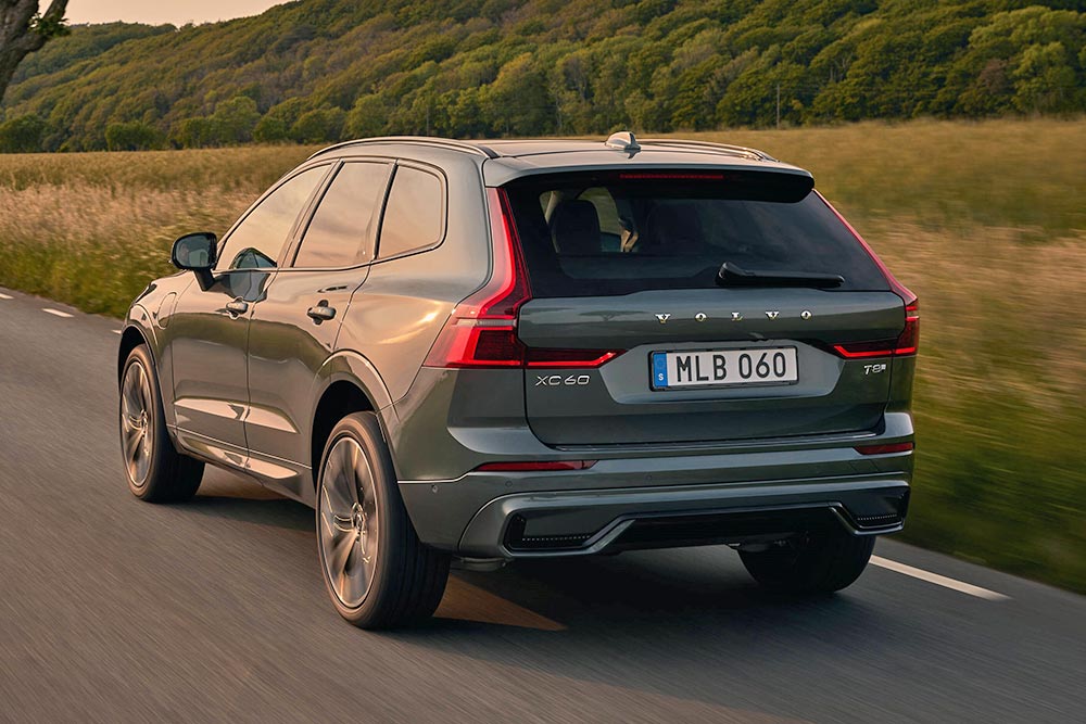 Το Volvo XC60 ξεπέρασε το θρυλικό 240